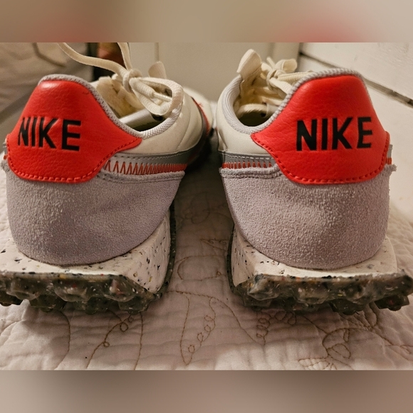 Nike Waffle Racer Crater Silver Womens 9.5 Running Neutral White - Picture 9 of 11